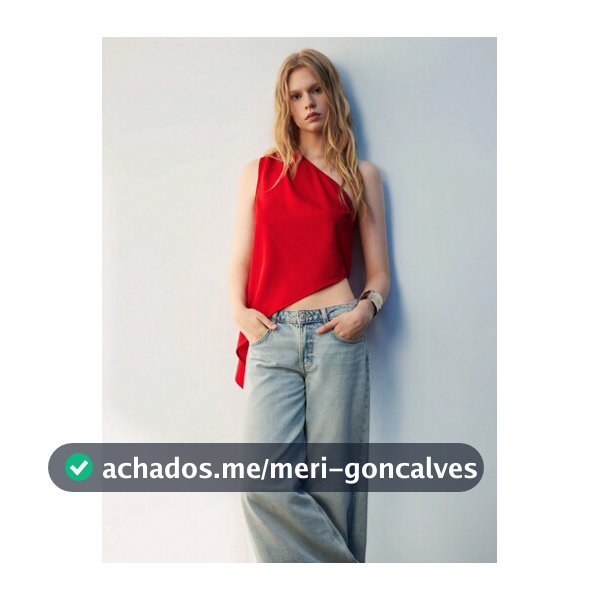 Maija Top Feminina Vermelha Sólida com Design Assimétrico de Pescoço